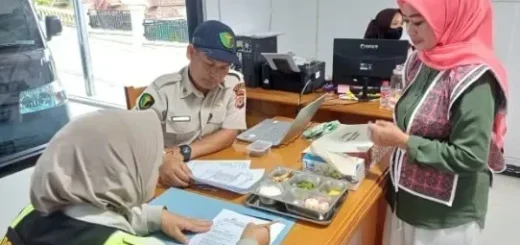 Sidokkes Polres Garut Pastikan Gizi Makanan Aman dan Sehat