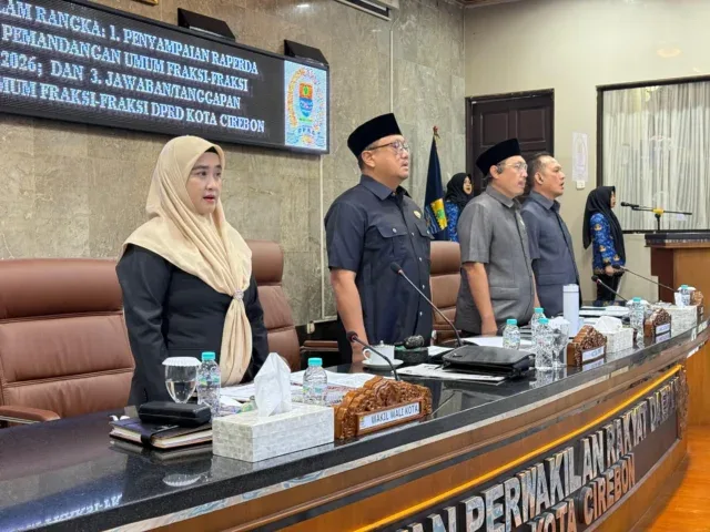 Rapat Paripurna, Pemkot Cirebon Sampaikan Rancangan APBD 2026