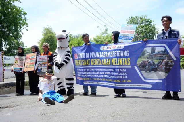 KAI Daop 3 Cirebon Perkuat Edukasi Keselamatan Kereta Api