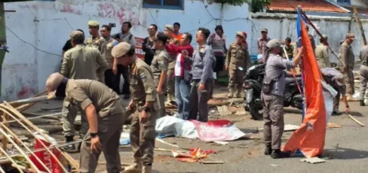 Daop 3 Cirebon Tata Jalur Pedestarian di Sekitar Stasiun