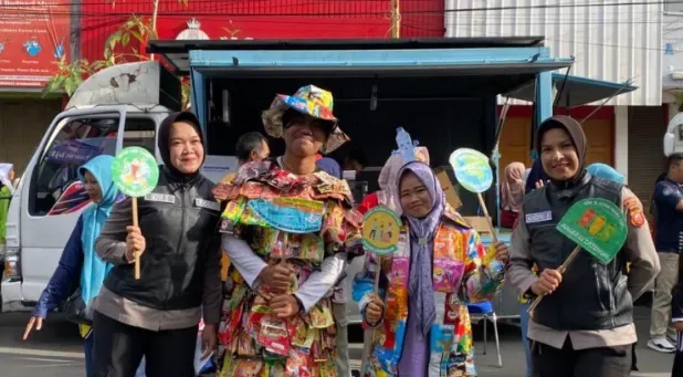 Polwan Polres Garut Patroli Humanis, Masyarakat Garut Merasa Lebih Aman