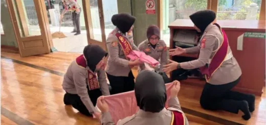 Polresta Bandung Gelar Patroli Mojang Lodaya, Jalin Kedekatan dengan Warga Desa Sadu