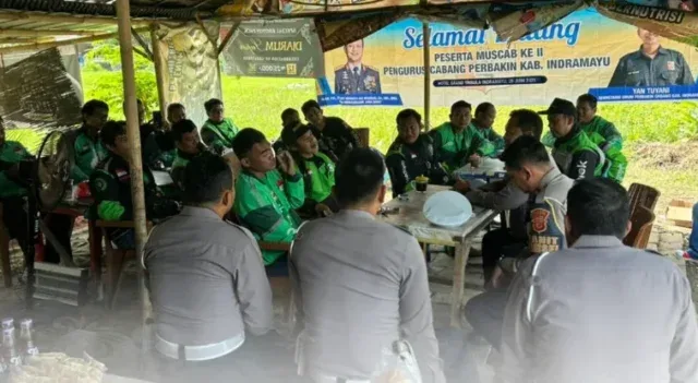 Satlantas Polres Indramayu Gandeng Komunitas Ojol Tingkatkan Kesadaran Keselamatan Berlalu Lintas dalam Operasi Zebra Lodaya 2025