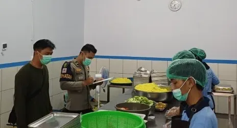 Cek 2.159 Porsi Makanan Pelajar, Sidokkes Polres Ciamis Pastikan Dapur Sehat Kemala Higienis