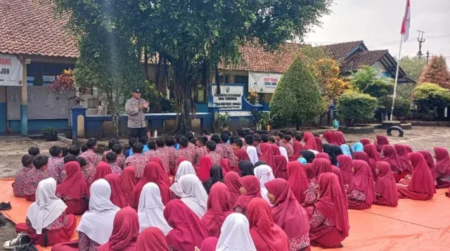 Polisi Hadir di Sekolah, Polres Banjar Edukasi Ratusan Siswa Agar Tumbuh Menjadi Generasi Peduli dan Berakhlak