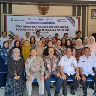 Departemen Statistika UNDIP Tingkatkan Kapasitas Perangkat Desa Jepara Lewat Pelatihan Data