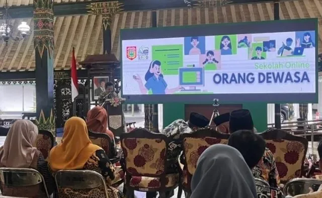 1.488 Warga Wonosobo Kembali Bersekolah Lewat Program Sekolah Online Orang Dewasa