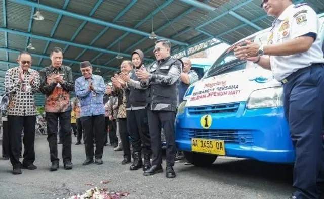 Pemkot Magelang Luncurkan “Jempol”, Transportasi Gratis Demi Kemudahan Pelajar