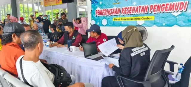 Pastikan Keselamatan Penumpang, Dinkes Kota Cirebon Gelar Tes Kesehatan Sopir di Terminal Harjamukti