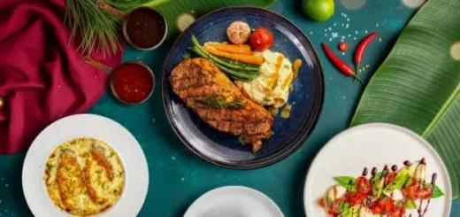 Rayakan Natal Lebih Fleksibel, Aston Cirebon Hadirkan Christmas Set Menu Sepanjang Hari