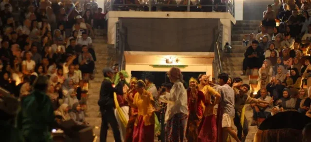 Bohemian New Year’s Eve 2026 di Baraja Amphitheater Cirebon: Artistik, Hangat, dan Penuh Warna