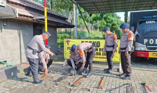 Antisipasi Bencana, Brimob Polda Jabar Siagakan Personel dan Peralatan SAR di Lembang