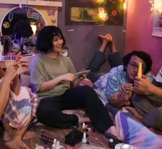 Film Suka Duka Tawa Hadirkan Cerita Rekonsiliasi Keluarga dan Dunia Stand-Up Comedy