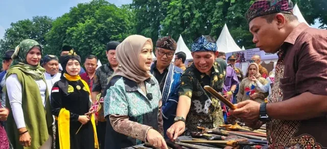 Pekan Kebudayaan Daerah Jabar 2025 Resmi Dibuka di Cirebon, Siti Farida: Momentum Pemajuan Budaya