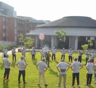 Kick Off Meeting Seru di Kaki Gunung Ciremai: Santika Premiere Linggarjati Tawarkan Paket Bisnis Plus Petualangan