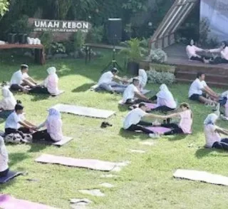 RSIA Cahaya Bunda Gelar Prematernal Couple Yoga, Puncak HUT ke-11 dengan Aktivitas Sehat