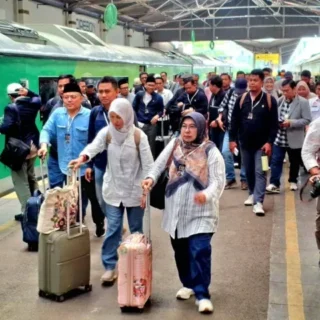 Akhir Nataru, Arus Balik di KAI Daop 3 Cirebon Alami Lonjakan Jumlah Penumpang