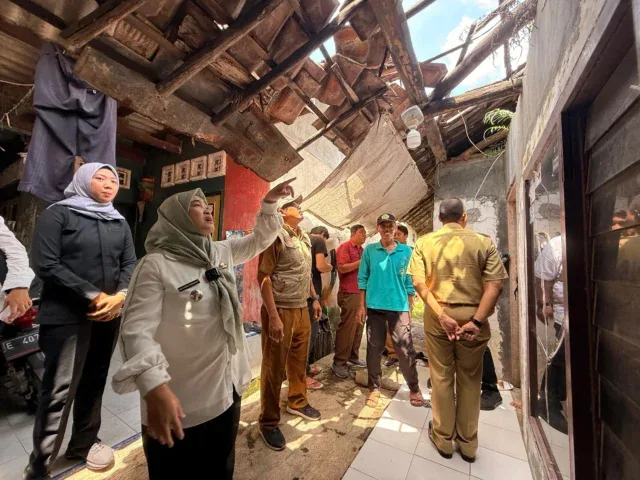 Pemkot Cirebon Pastikan Bantuan untuk Warga Pegambiran yang Rumahnya Ambruk