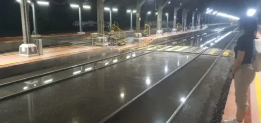 Perjalanan Terdampak Banjir, KAI Daop 3 Cirebon Sampaikan Permohonan Maaf