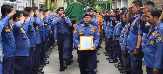 Adam Nuridin Tutup Usia, Wali Kota Cirebon Kenang Dedikasi Kepala Dinas Pemadam Kebakaran