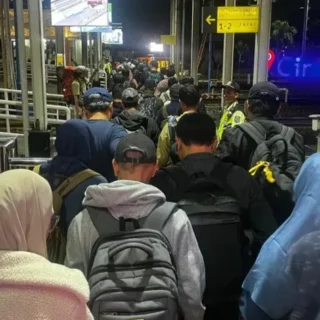 Daop 3 Cirebon Masih Operasikan KA Tambahan Hingga Akhir Januari 2026