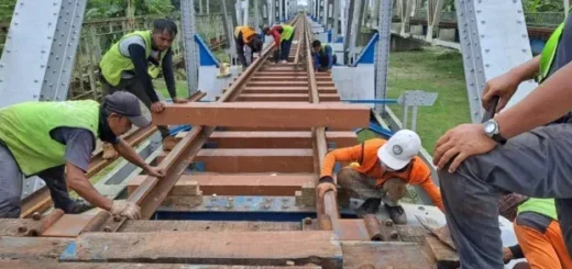 Jaga Keselamatan Perjalanan, KAI Daop 3 Cirebon Gencarkan Pemeliharaan Jalur Kereta