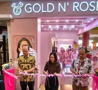 Gold N’ Roses Resmi Buka di Cirebon, Hadirkan Perhiasan Modern dengan Promo Spesial