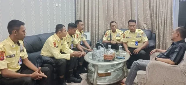 Fitrah Malik Fasilitasi 22 Warga Kota Cirebon Jadi Satpam Bersertifikat Gada Pratama