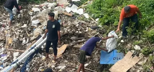 Kurangi Risiko Banjir, Water Barrier Terpasang di Banjir Kanal Kelurahan Sukapura