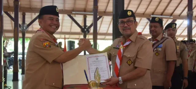Bupati Imron: Pramuka Garda Terdepan Pembentukan Karakter Generasi Muda Cirebon