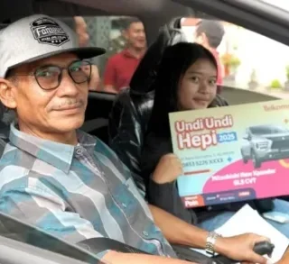 Setia 13 Tahun, Pelanggan Telkomsel Halo Raih Mobil dari Undi-Undi Hepi