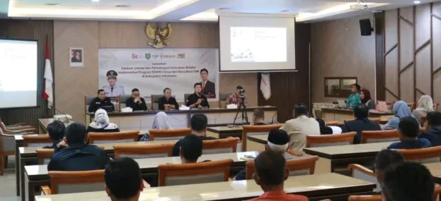 OJK Cirebon Hadirkan Program TAKON OJK di Indramayu, Perkuat Literasi dan Pelindungan Konsumen