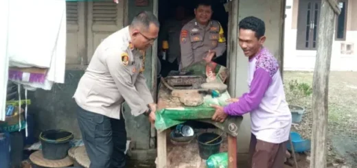 Polres Cirebon Kota Bedah Rumah Warga di Pegagan Kidul