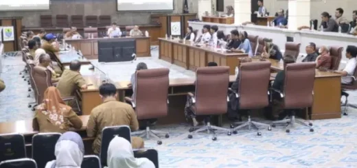 DPRD Kota Cirebon Dorong Penghargaan untuk Mayor Tan Tjin Kie dan Kang Ayip Muh