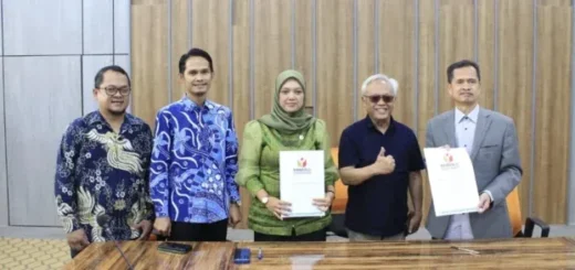 Perkuat Demokrasi, Bawaslu Kota Cirebon Tekan MoU dengan UGJ dan UIN Siber Syekh Nurjati