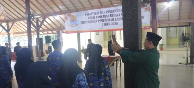 Bupati Imron Lantik 116 Kepala Sekolah, Pendidikan di Kabupaten Cirebon Kini Tanpa Kekosongan Jabatan