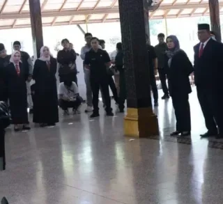 Pelantikan Pejabat di Kabupaten Cirebon: Bupati Imron Dorong Adaptasi, Tanggung Jawab, dan Pengabdian