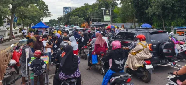 Wali Kota Cirebon Akan Evaluasi Pasar Takjil Siliwangi Ramadan 2026