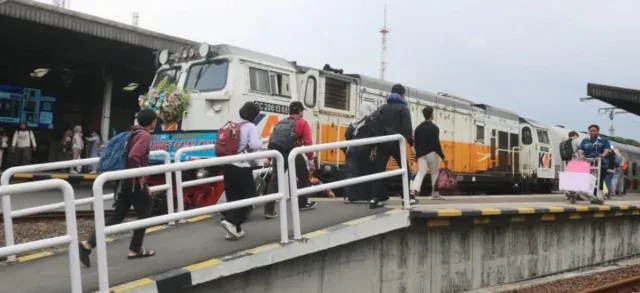 Mudik Lebaran 2026: Tiket Kereta Api Daop 3 Cirebon Masih Banyak, Segera Pesan dari Sekarang