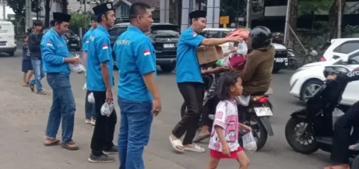 DPD KNPI Kota Cirebon Gelar Aksi Berbagi Takjil Ramadan 2026