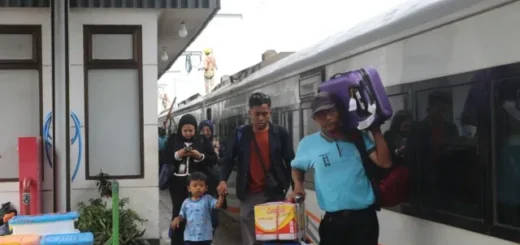 Daop 3 Cirebon Imbau Pelanggan Patuhi Ketentuan Ukuran Koper dan Bagasi Kereta