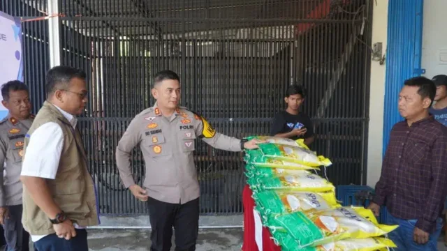 Polres Cirebon Kota Gelar Bazaar Pangan Murah, Beras hingga Minyak Dijual di Bawah Harga Pasar