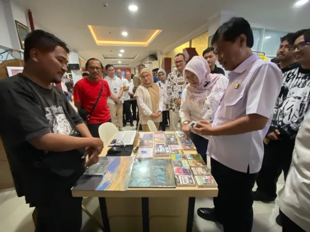Dekranasda Scene Market 2026 Hadirkan Inovasi Kreatif di Mall UMKM Kota Cirebon