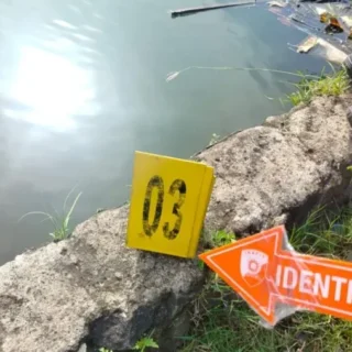 Pria Paruh Baya Ditemukan Meninggal di Dasar Balong