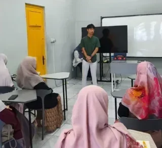 SMP Smart Auladi Cirebon Gelar Parent Class Tour, Tingkatkan Percaya Diri dan Kreativitas Siswa