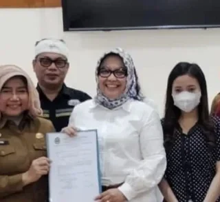 DPPKBP3A Kabupaten Cirebon Jemput Korban Pengantin Pesanan, Vina Dipulangkan ke Keluarga