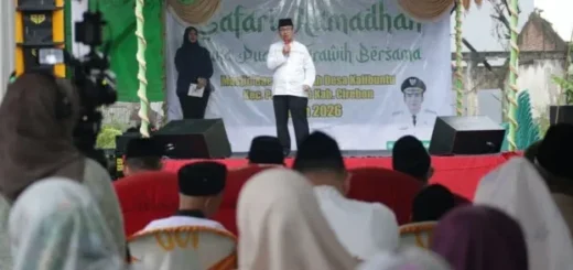 Safari Ramadan di Pabedilan, Bupati Imron Tekankan Sinergi Pembangunan dan Jaga Lingkungan