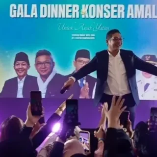 Pasha Ungu Guncang Cirebon, Konser Amal Penuh Nostalgia dan Haru