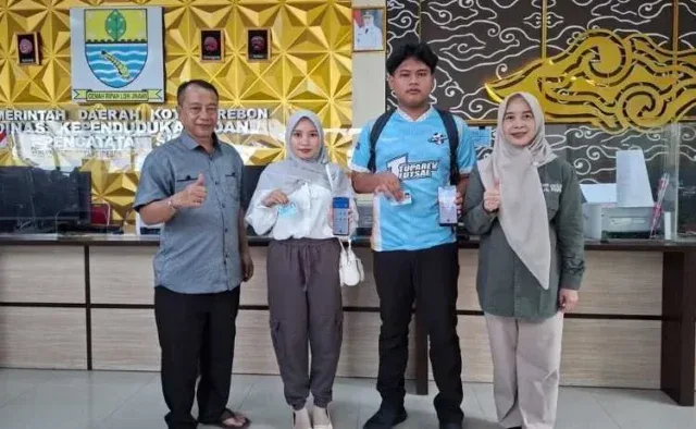 Layanan Akhir Pekan Disdukcapil Kota Cirebon Diminati, Mayoritas Pemohon Usia 17 Tahun