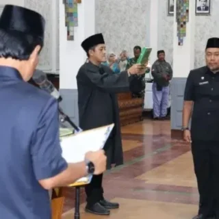 Wali Kota Effendi Edo Lantik Edi Siswoyo sebagai Pj Sekda Kota Cirebon